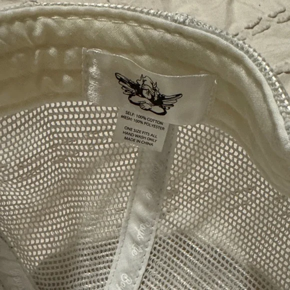 Boys Lie White and Red Heart Trucker Hat - Picture 3 of 5